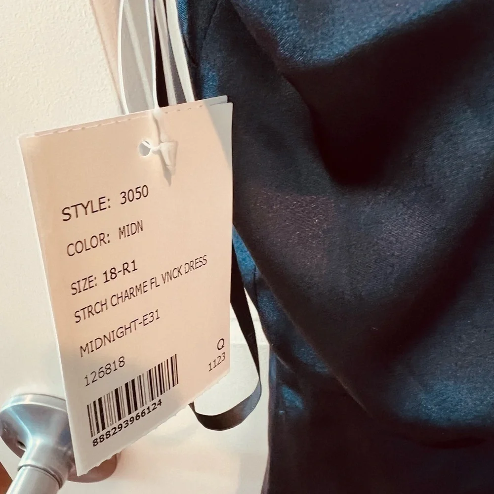 Dessy Collection V Neck Stretch Satin Charmeuse Gown In Midnight Blue